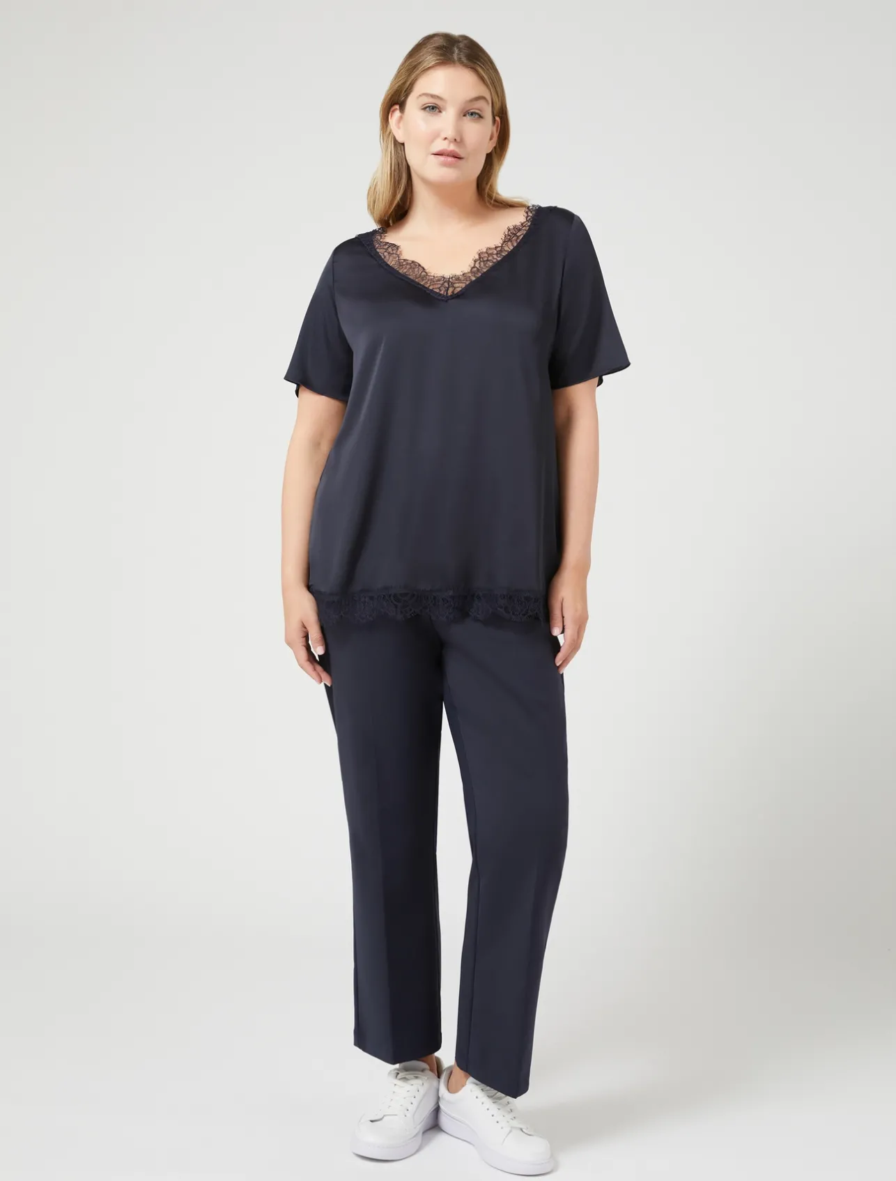 Blusa con dettagli in pizzo*Marina Rinaldi Discount