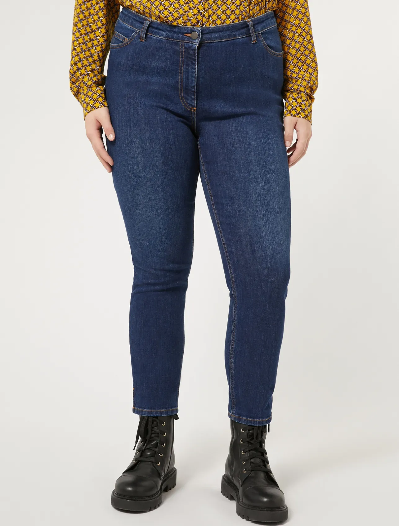 Jeans in denim twill*Marina Rinaldi Sale