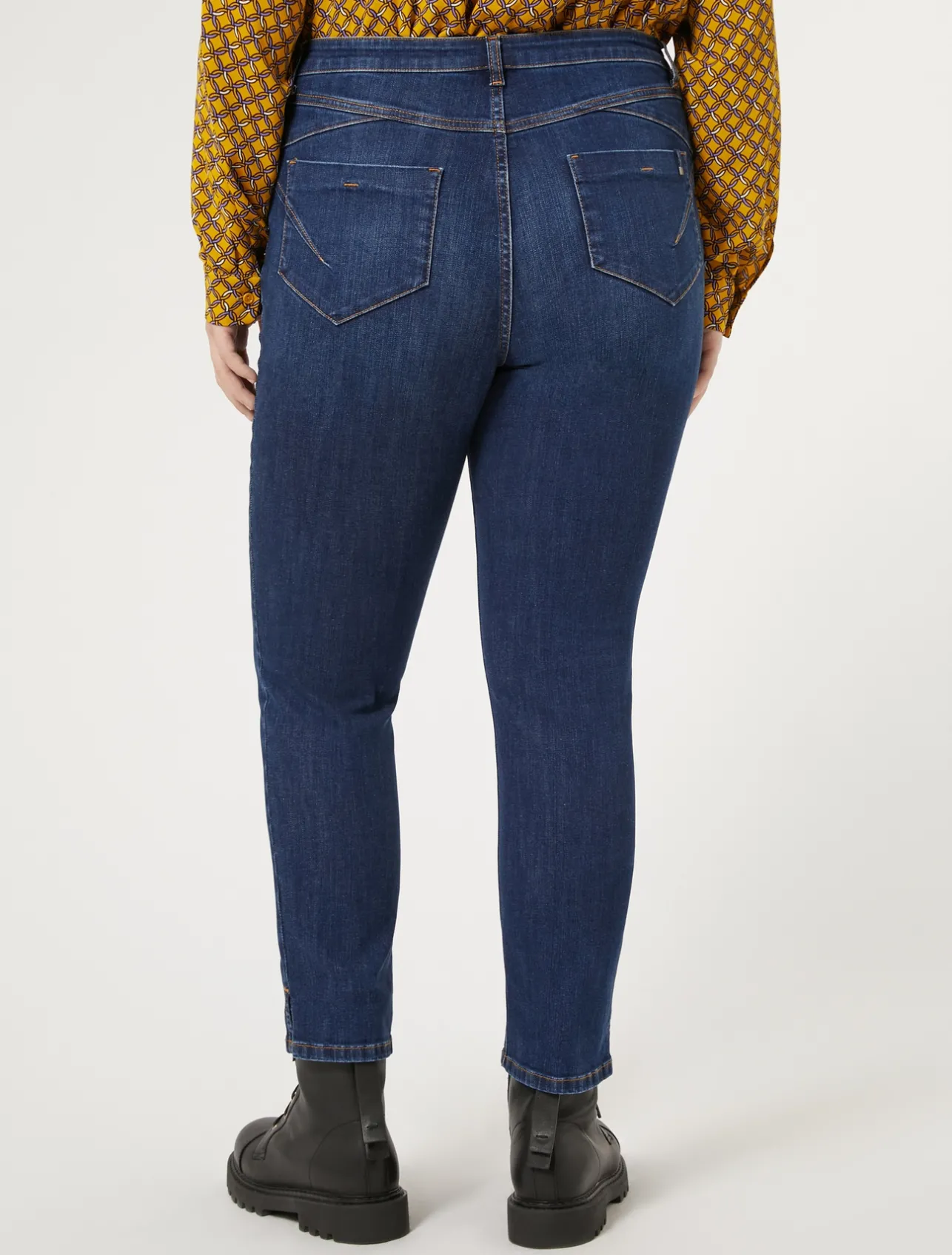 Jeans in denim twill*Marina Rinaldi Sale