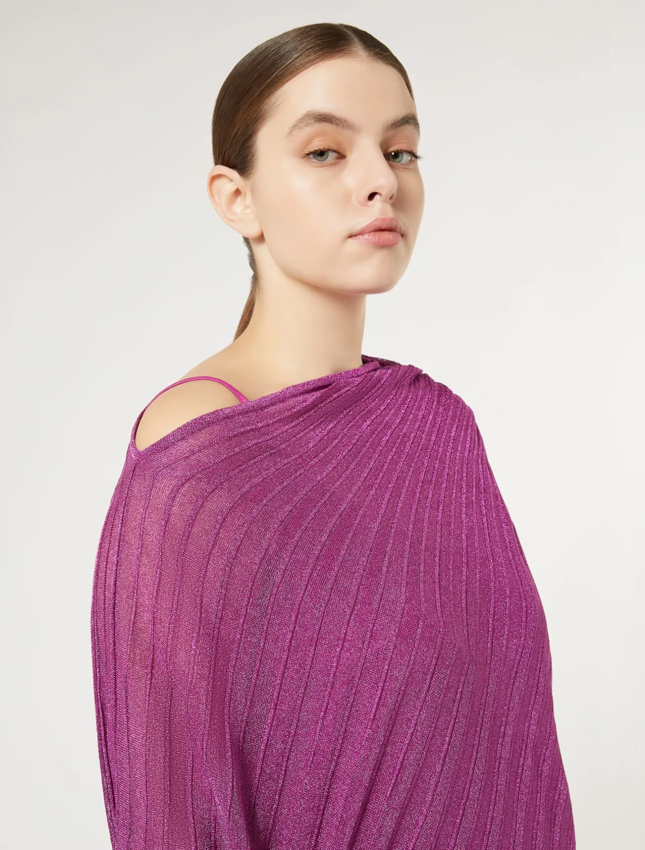 Maglia asimmetrica a coste*Marina Rinaldi Fashion