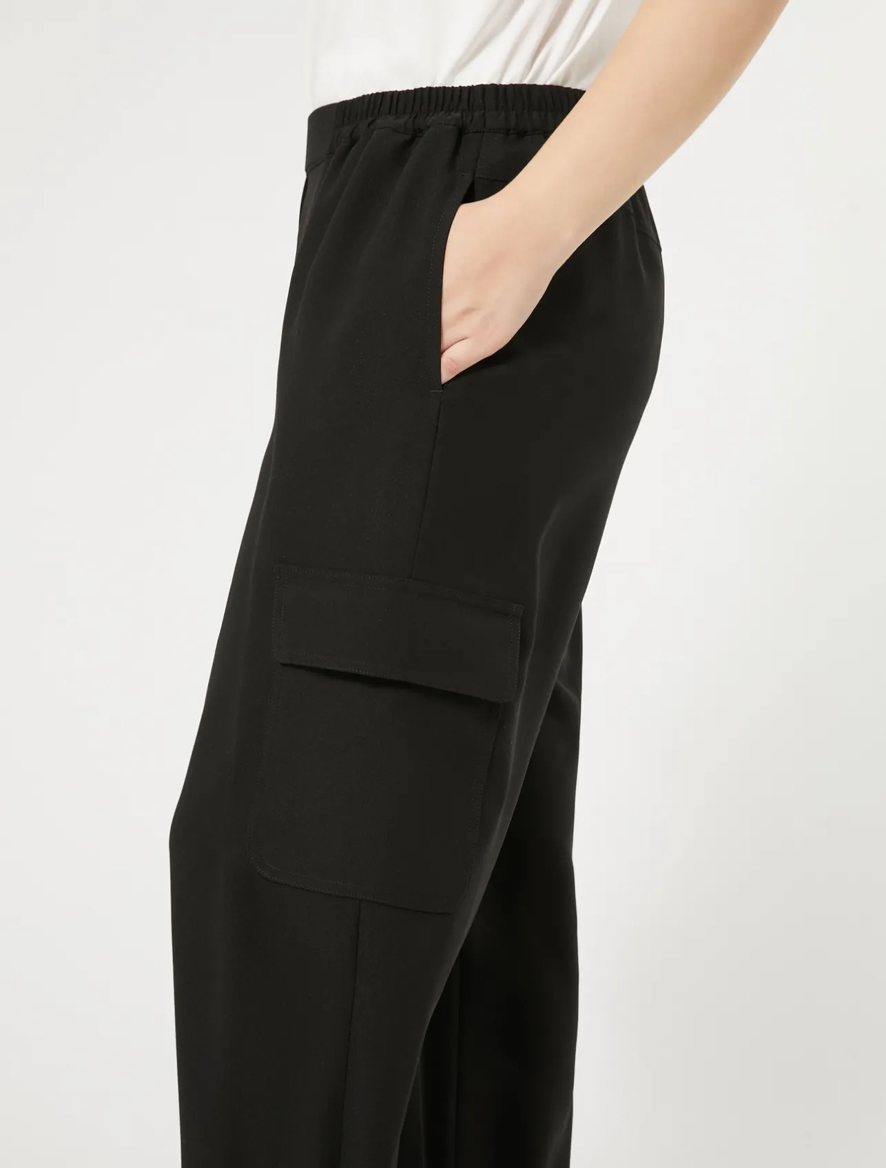 Pantaloni in crêpe di envers satin*Marina Rinaldi Outlet
